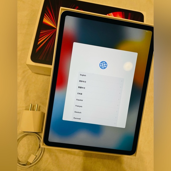 iPadPro 11inch 第3世代 Wi-Fi+Cellular 128GB スペースグレー M1チップ